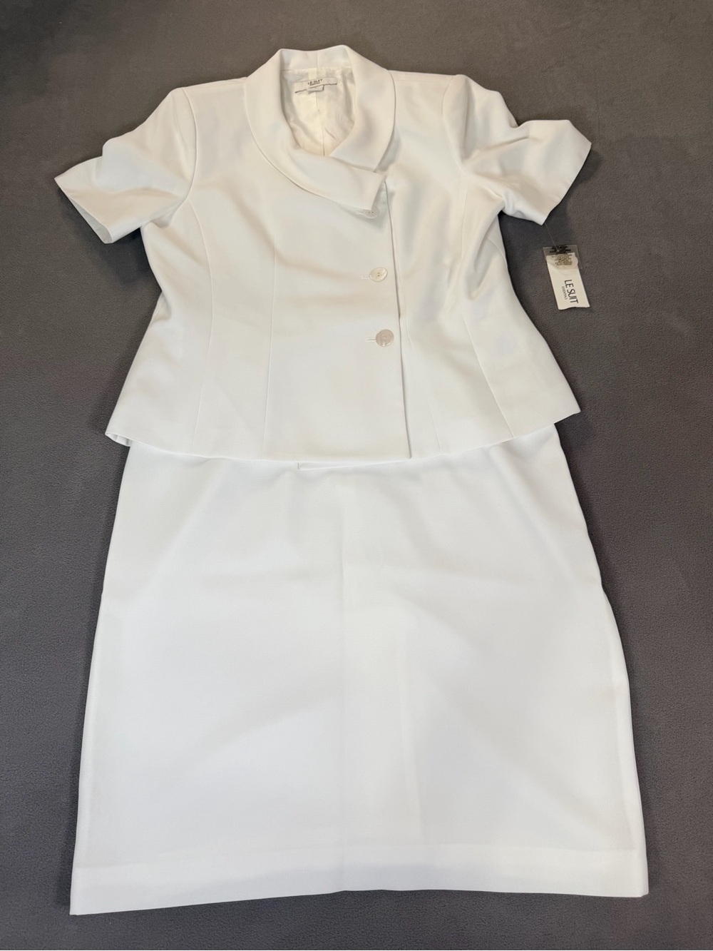 Le Suit- Women's Elegant White Skirt Suit- Size 14- NWT- Brides/Rehearsal/Career